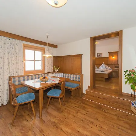 Glösalm Apartman *